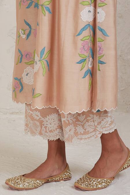 Sue Mue Beige Chanderi Embroidery, Cut Work Aima Handwoven Patchwork Kurta Pant Set at Aza Fashions Sue Mue_Beige Chanderi Embroidery, Cut Work Aima Handwoven Patchwork Kurta Pant Set _at_Aza_Fashions