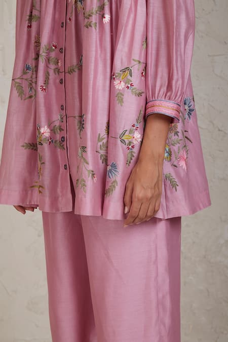 Sue Mue Pink Chanderi Embroidery Collared Sabi Handwoven Culottes Set Online at Aza Fashions Sue Mue_Pink Chanderi Embroidery Collared Sabi Handwoven Culottes Set _Online_at_Aza_Fashions