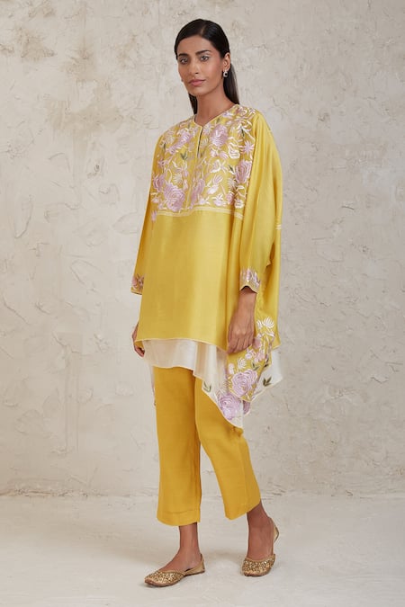 Buy_Sue Mue_Yellow Chanderi Embroidery Split V-neck Zimal Layered Kaftan And Pant Set 