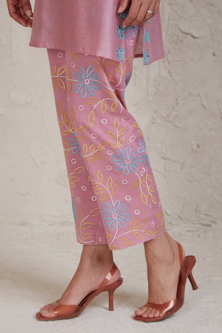 Buy Sue Mue Pink Chanderi Embroidery, Cut Work Plunge Neck Amal Kurta Pant Set Online at Aza Fashions Buy_Sue Mue_Pink Chanderi Embroidery, Cut Work Plunge Neck Amal Kurta Pant Set _Online_at_Aza_Fashions