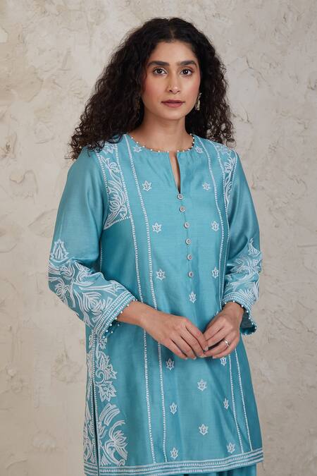 Shop Sue Mue Blue Chanderi Beads, Embroidery Split V-neck Fairoz Kurta And Pant Set Online at Aza Fashions Shop_Sue Mue_Blue Chanderi Beads, Embroidery Split V-neck Fairoz Kurta And Pant Set _Online_at_Aza_Fashions