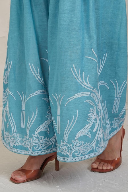 Buy Sue Mue Blue Chanderi Beads, Embroidery Split V-neck Fairoz Kurta And Pant Set Online at Aza Fashions Buy_Sue Mue_Blue Chanderi Beads, Embroidery Split V-neck Fairoz Kurta And Pant Set _Online_at_Aza_Fashions