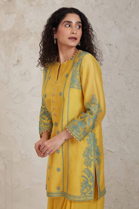 Shop Sue Mue Yellow Chanderi Beads, Embroidery Split Fairoz Dori Work Kurta And Pant Set Online at Aza Fashions Shop_Sue Mue_Yellow Chanderi Beads, Embroidery Split Fairoz Dori Work Kurta And Pant Set _Online_at_Aza_Fashions