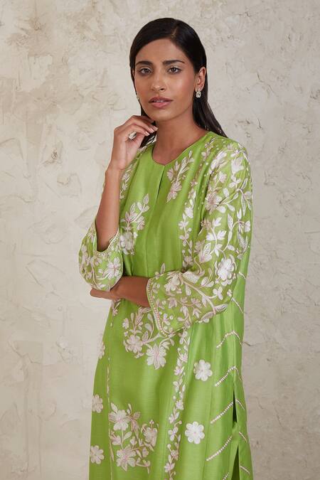 Shop Sue Mue Green Chanderi Embroidery Split V-neck Hanan Aari Work Kurta Pant Set Online at Aza Fashions Shop_Sue Mue_Green Chanderi Embroidery Split V-neck Hanan Aari Work Kurta Pant Set _Online_at_Aza_Fashions