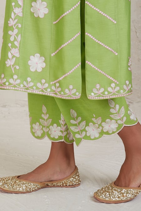 Buy Sue Mue Green Chanderi Embroidery Split V-neck Hanan Aari Work Kurta Pant Set Online at Aza Fashions Buy_Sue Mue_Green Chanderi Embroidery Split V-neck Hanan Aari Work Kurta Pant Set _Online_at_Aza_Fashions