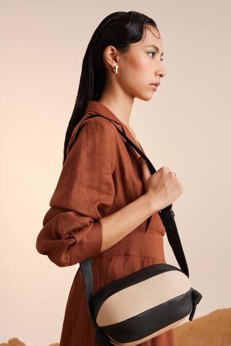 Shop Cord Brown Linen Collared 60s Solid Dress Shop_Cord_Brown Linen Collared 60s Solid Dress