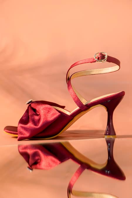 Maroon colored clearance heels