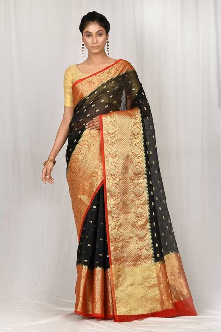 Offwhite Kora Banarasi Saree With Golden Zari Border – Wearitage India