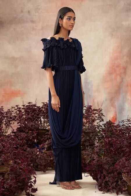 Pleats By Aruni_Blue Pleated Plain Straight Off-shoulder Saree Gown _Online_at_Aza_Fashions