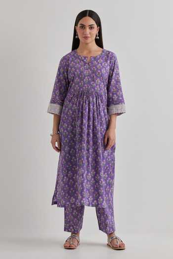 Priya Chaudhary_Purple Cotton Split V-neck Floral Print Kurta Salwar Set _Online_at_Aza_Fashions