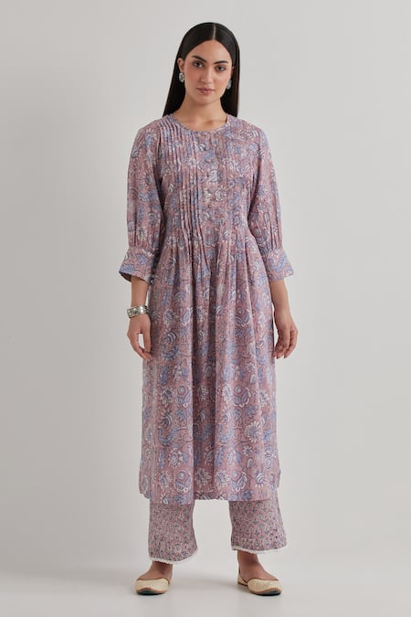 Priya Chaudhary_Gray Cotton Embroidery Round Neck Floral Printed Kurta Set With Dupatta _Online_at_Aza_Fashions