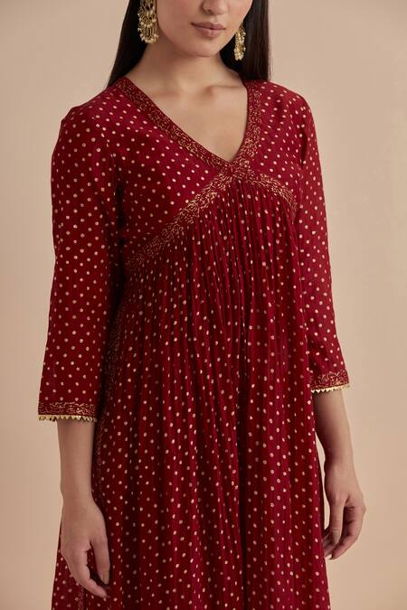 Buy_Ikshita Choudhary_Red Chanderi Printed Polka Dot V Neck Foil Cross Yoke Anarkali Pant Set