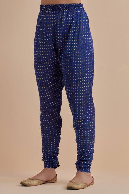 Ikshita Choudhary_Blue Chanderi Printed Foil Round Straight Polka Dot Kurta Churidar Set_Online_at_Aza_Fashions