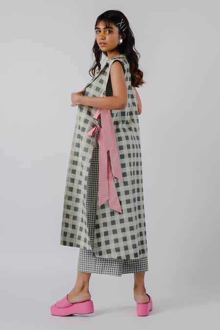 Buy_Tussah By Siddhi Shah_Black Cotton Bows Round Neck Chequered Pattern Jacket _Online_at_Aza_Fashions