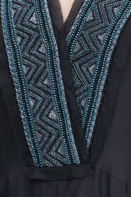 Ekta Singh_Black Silk V Neck Draped Kurta With Dupatta _at_Aza_Fashions