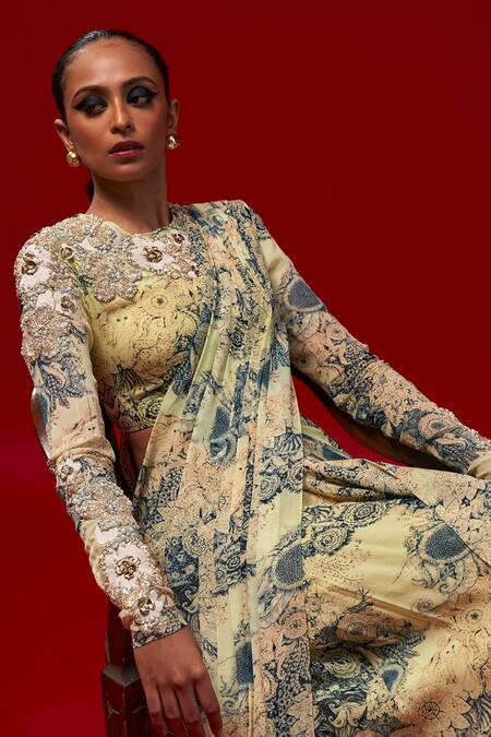 Bhumika Sharma Green Georgette Embroidery Round Neck Blossom Print Pre-draped Saree Set Online at Aza Fashions Bhumika Sharma_Green Georgette Embroidery Round Neck Blossom Print Pre-draped Saree Set _Online_at_Aza_Fashions