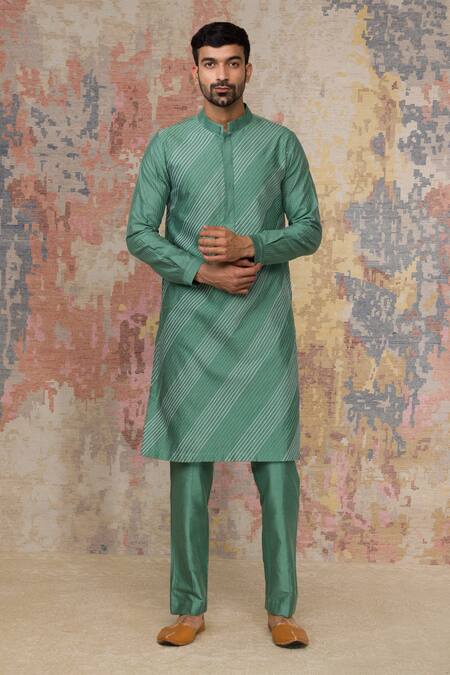 Buy Devnaagri Green Cotton Silk Blend Pintuck Kurta And Pant Set Online at Aza Fashions Buy_Devnaagri_Green Cotton Silk Blend Pintuck Kurta And Pant Set _Online_at_Aza_Fashions