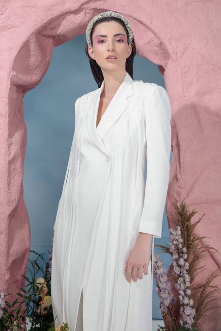 Buy_Vidhi Wadhwani_White Crepe Fringe, Cut Work Hawa Applique Blazer _Online_at_Aza_Fashions