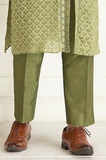 Buy_Priyanka Jain_Green Cotton, Silk Embroidery Leaf Pattern Jacquard Kurta Set _Online_at_Aza_Fashions
