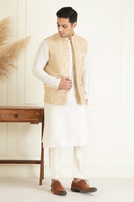 Priyanka Jain_Beige Chanderi Silk, Silk, Cotton Embroidery, Sequins Vintage Bundi Kurta Set _Online_at_Aza_Fashions