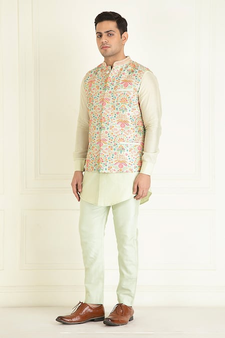 Buy_Priyanka Jain_Green Silk, Cotton Embroidery Floral Bundi Kurta Set _Online_at_Aza_Fashions