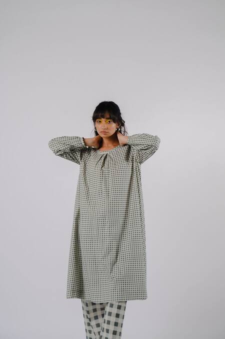 Buy_Tussah By Siddhi Shah_Black Cotton Print Chequered Round Neck Pattern Kurta  _Online_at_Aza_Fashions