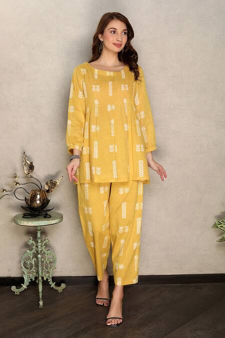 Falguni.Foram_Yellow Top And Pant Printed Cotton & Slip Floral & Set _Online_at_Aza_Fashions