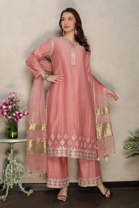 Buy_Falguni.Foram_Pink , Chanderi, Organza Gota Patti, Tassels Split A-line Kurta Set _Online_at_Aza_Fashions