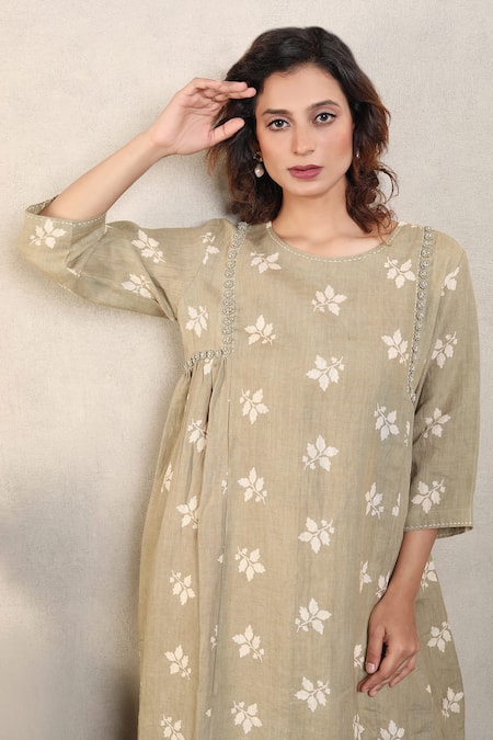 Falguni.Foram_Beige Gabardine, Linen Beads, Zari Round Neck Leaf Print Kurta And Pant Set _at_Aza_Fashions