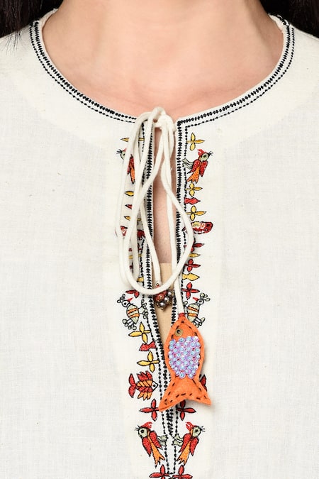 Buy_Nikasha_White Cotton Round Embroidered Top _Online_at_Aza_Fashions