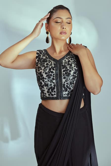 Buy_Suruchi Parakh_Black Georgette Crepe Floral Pattern V Pre-draped Saree With Embroidered Blouse _Online_at_Aza_Fashions
