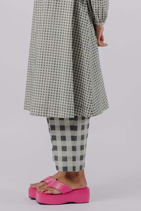 Buy Tussah By Siddhi Shah Black Cotton Printed Checkered Big Pant Online at Aza Fashions Buy_Tussah By Siddhi Shah_Black Cotton Printed Checkered Big Pant _Online_at_Aza_Fashions