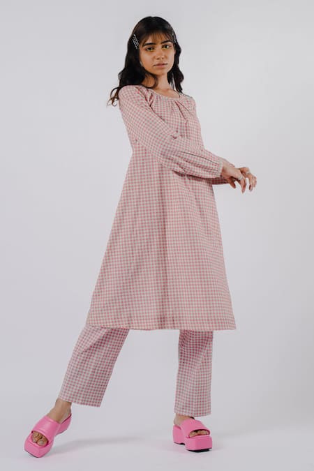 Tussah By Siddhi Shah Pink Cotton Checkered Round Pattern Flared Kurta With Pant at Aza Fashions Tussah By Siddhi Shah_Pink Cotton Checkered Round Pattern Flared Kurta With Pant _at_Aza_Fashions