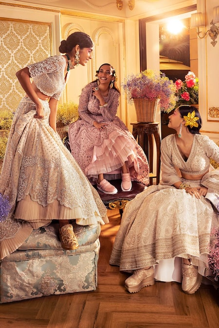 Shop_Anaar_Gold Honeybee Gota Embroidered Sneakers 