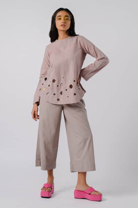 Shop Tussah By Siddhi Shah Grey Cotton Cut Work Round Neck Placed Pattern Tunic With Pant Online at Aza Fashions Shop_Tussah By Siddhi Shah_Grey Cotton Cut Work Round Neck Placed Pattern Tunic With Pant _Online_at_Aza_Fashions
