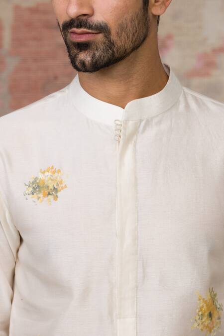 Devnaagri_White Cotton, Silk Chanderi Kurta Set _at_Aza_Fashions