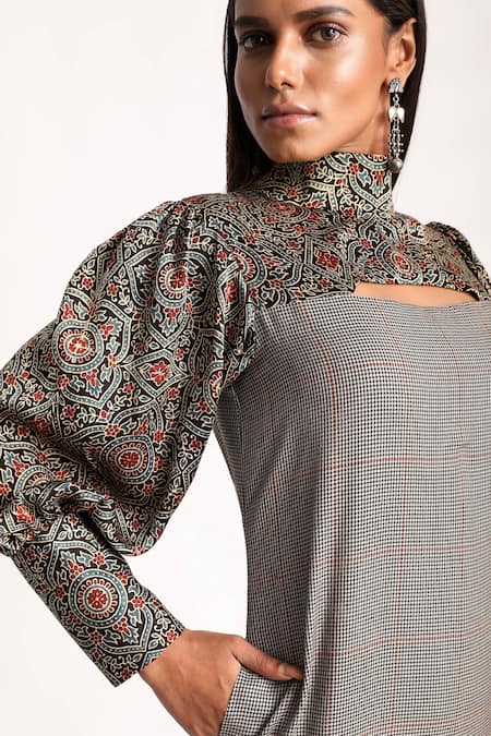 Shop Kritika Murarka Black Modal Satin, Cotton Lining Mulmul Ajrakh Modern Vintage Cut-out Dress Online at Aza Fashions Shop_Kritika Murarka_Black Modal Satin, Cotton Lining Mulmul Ajrakh Modern Vintage Cut-out Dress _Online_at_Aza_Fashions