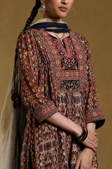 Shop_Ritu Kumar_Black Dupatta Kota Doria, Kurta Viscose Bamberg, Pant Cotton Print Set_Online_at_Aza_Fashions