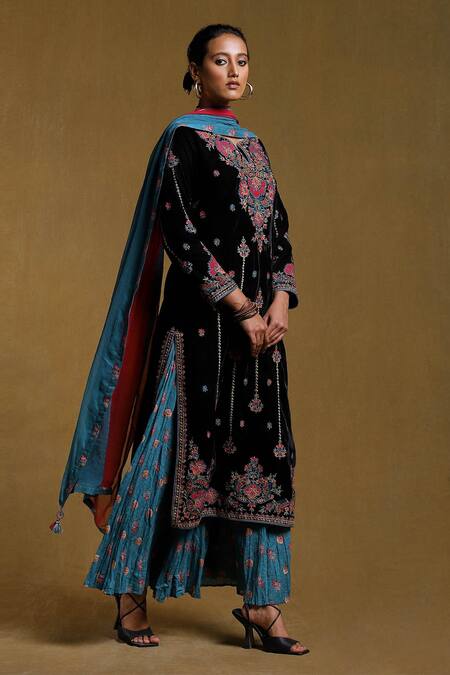 Buy_Ritu Kumar_Black Dupatta 66x50 Cotton Voile, Kurta Poly Velvet, Embroidered Set_Online_at_Aza_Fashions