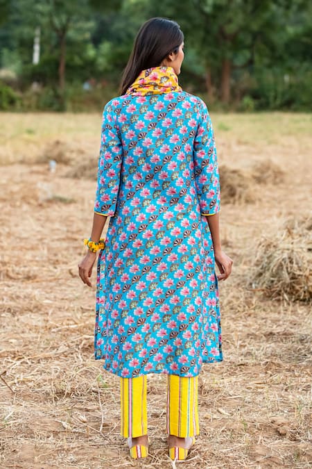 Rang Swati Vijaivargie Silk Chanderi Kurta & Pant Set 