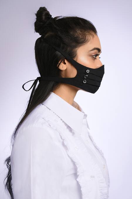 Quod_Black Pleated Face Mask Single Pc_Online_at_Aza_Fashions