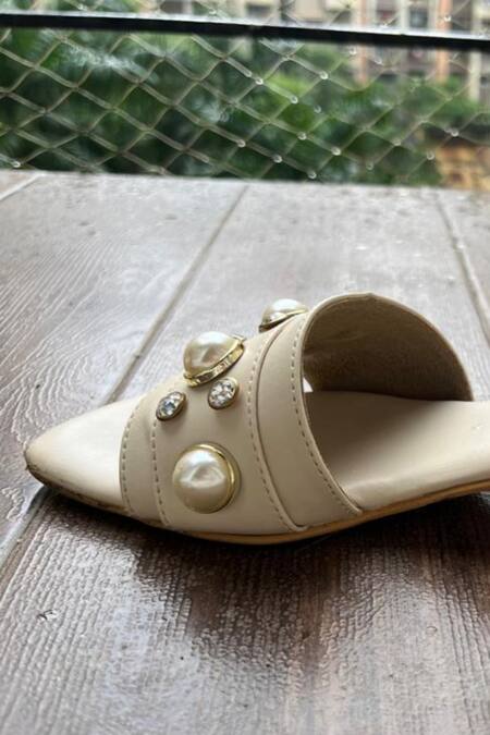Modanta Footwear_Cream Diamonds, Pearls Embellished Block Heels _Online_at_Aza_Fashions