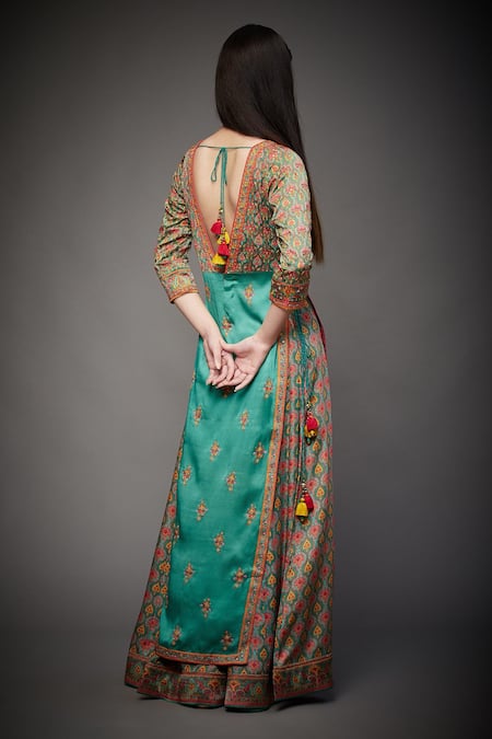 RI.Ritu Kumar Silk Embroidered Kurta Set 