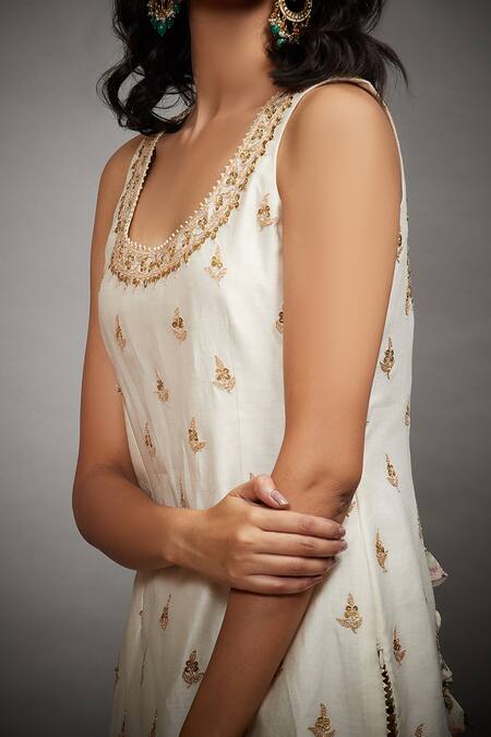 Shop_RI.Ritu Kumar_White Kurta Silk Lining, Pant And Dupatta Viscose U Neck Gharara Set _Online_at_Aza_Fashions