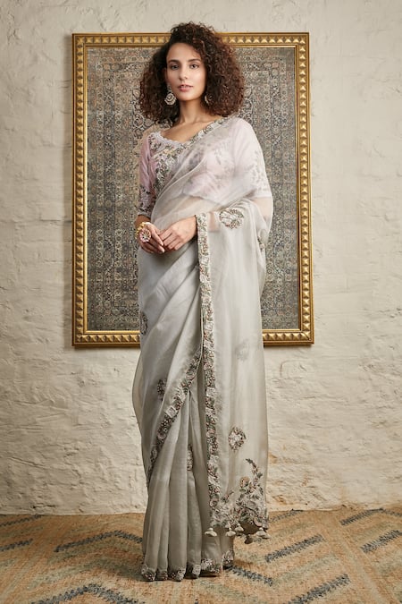 Prisho Grey Silk Embroidered Floral Round Organza Saree With Blouse 