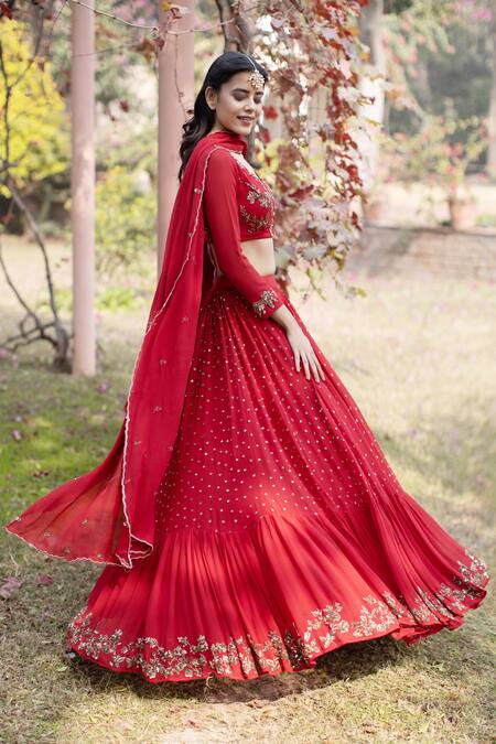Astha Narang Red Net, Main Material Georgettelining Semi Embellished Lehenga Set Online at Aza Fashions Astha Narang_Red Net, Main Material Georgettelining Semi Embellished Lehenga Set _Online_at_Aza_Fashions