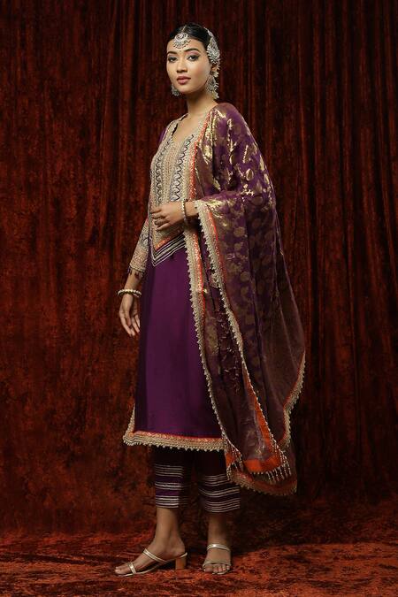 Buy_Shikhar Sharma_Purple Silk Chanderi Embroidered Pearl Leaf Neck Full Sleeve Kurta Pant Set _Online_at_Aza_Fashions