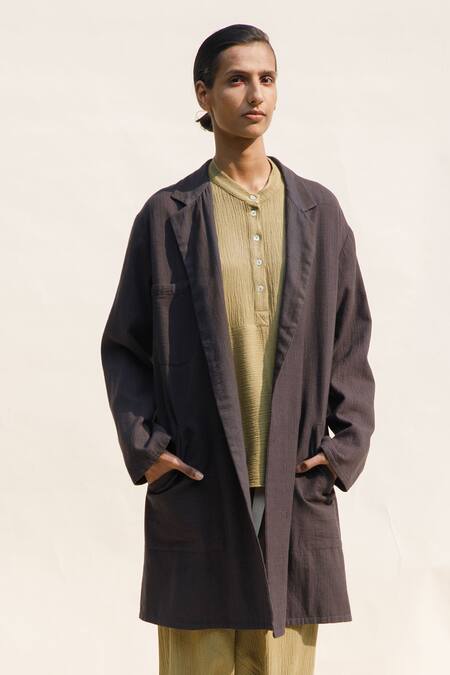 Buy_Urvashi Kaur_Grey Cotton Collared Sombra Block Print Jacket _Online_at_Aza_Fashions