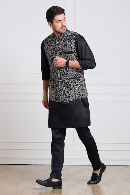 Buy_Taroob_Black Pashmina, Wool Embroidery Bundi _Online_at_Aza_Fashions