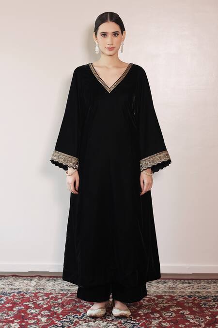 Buy_Shrutkirti_Black Silk, Velvet Tassels V-neck Sleeve Embroidered Kurta Palazzo Set_Online_at_Aza_Fashions